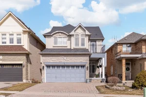 4-bedroom detached home for sale in York — 4 Copperstone Crescent