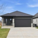 2-bedroom detached home for sale in Niagara — 4 Harvard Court (Photo 1)