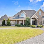 2-bedroom detached home for sale in Niagara — 5045 Michener Road (Photo 1)