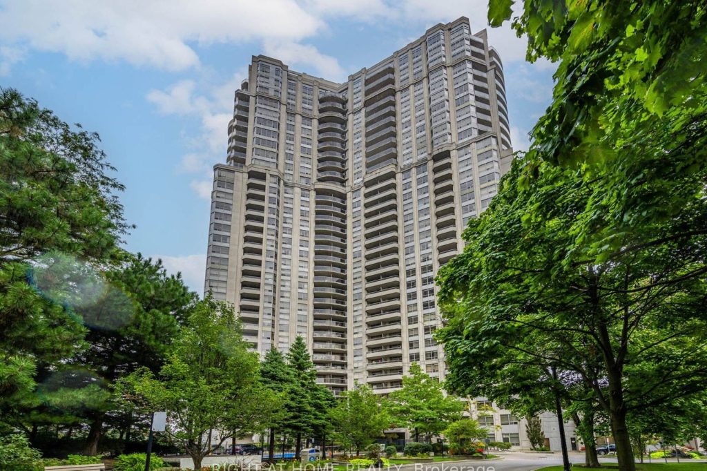 2-bedroom condo apartment for rent in Mississauga — 505 - 35 Kingsbridge Garden Circle (Photo 1)