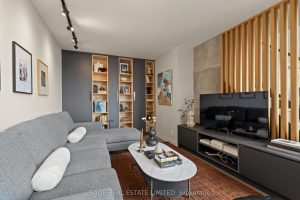 2-bedroom condo apartment for sale in Toronto — 506 - 18 Merton Street