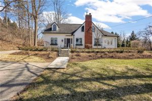 3-bedroom home for sale in Ancaster — 514 Wilson Street E