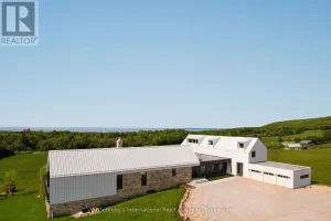 6-bedroom home for sale in Blue Mountains — 516450 7th Line