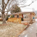 3-bedroom detached home for sale in Halton — 521 Sandbrook Road (Photo 2)