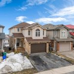3-bedroom detached home for sale in Waterloo — 526 Benninger Drive (Photo 4)