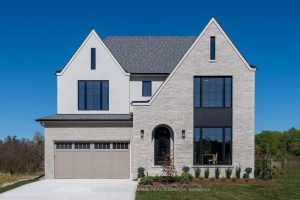 4-bedroom detached home for sale in Middlesex — 526 Creekview Chase