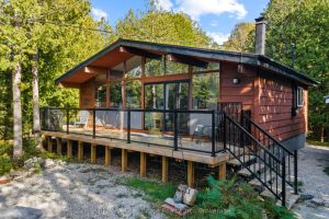 2-bedroom detached home for sale in Bruce — 529 Lindsay Road 30 N/a
