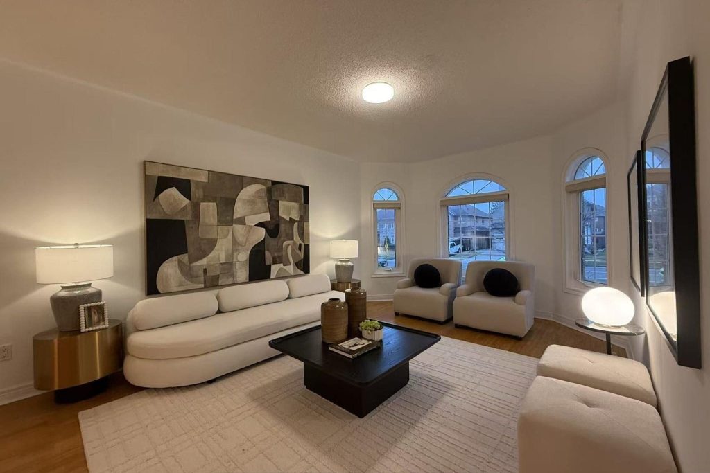 4-bedroom detached home for sale in York — 53 Boxwood Crescent (Photo 1)
