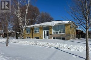 3-bedroom detached home for sale in Toronto — 53 Milford Haven Drive