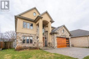 4-bedroom detached home for sale in Niagara — 5418 Morning Glory Court