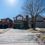4-bedroom detached home for sale in York — 550 Bert Budd Avenue (Photo 2)