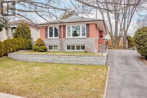 4-bedroom home for sale in Toronto — 55 Sancrest Drive
