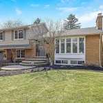 3-bedroom detached home for sale in Halton — 5609 Thorn Lane (Photo 3)