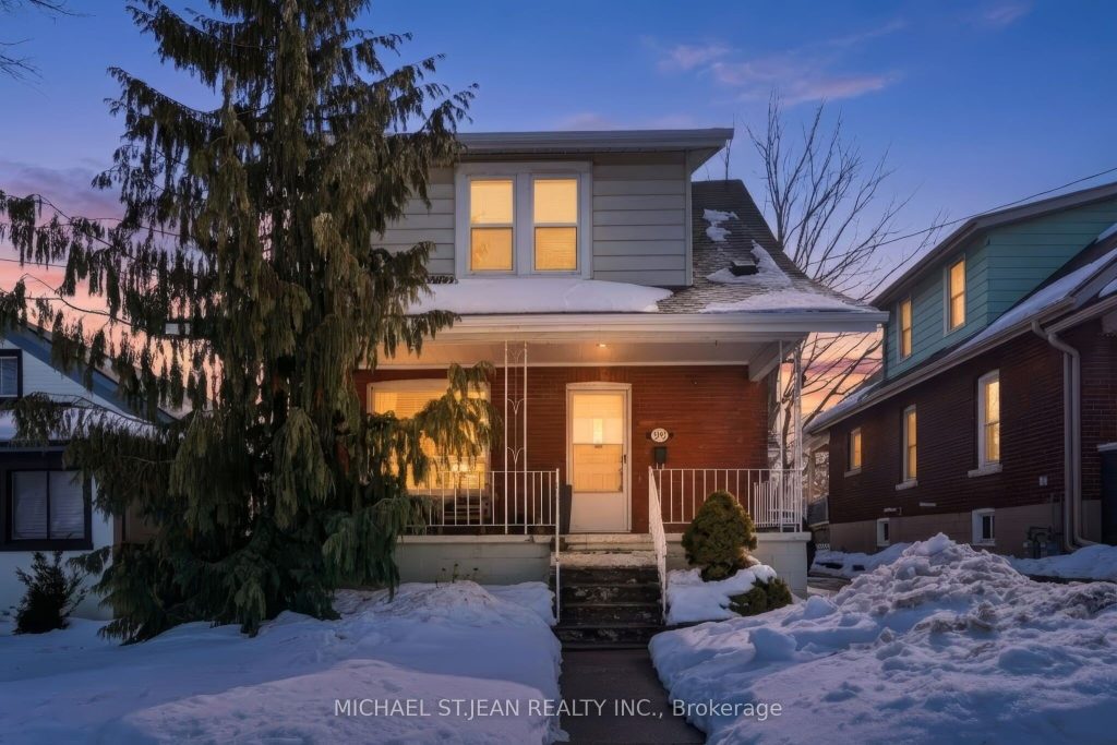 3-bedroom detached home for sale in Niagara — 5792 Summer Street (Photo 1)