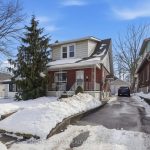 3-bedroom detached home for sale in Niagara — 5792 Summer Street (Photo 2)