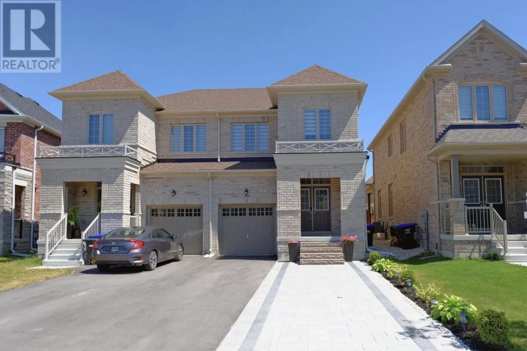 3-bedroom home for sale in Bradford West Gwillimbury — 57 Ferragine Crescent (Photo 1)