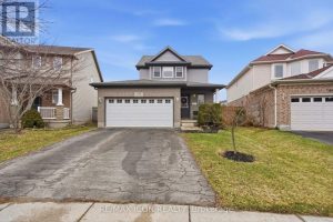 3-bedroom home for sale in London East — 583 Fieldgate Circle