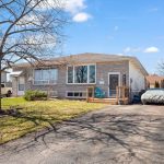 3-bedroom att/row/townhouse for sale in Niagara — 5848 Osprey Avenue (Photo 3)