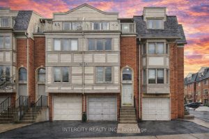 3-bedroom condo townhouse for rent in Pickering — 58 - 1635 Pickering Parkway