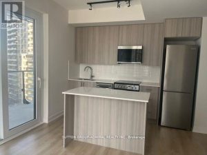 1-bedroom condo apartment for rent in Toronto — 602 - 15 Ellerslie Avenue