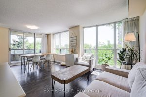 2-bedroom condo apartment for sale in Toronto — 605 - 238 Doris Avenue