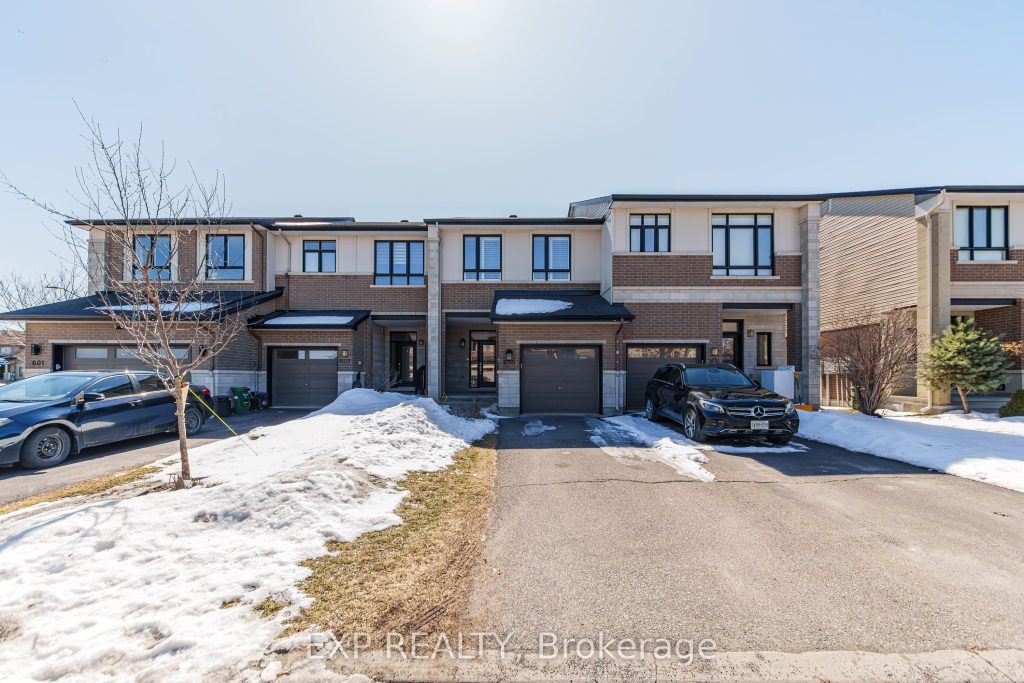 3-bedroom att/row/townhouse for sale in Ottawa — 605 Tennant Way (Photo 1)
