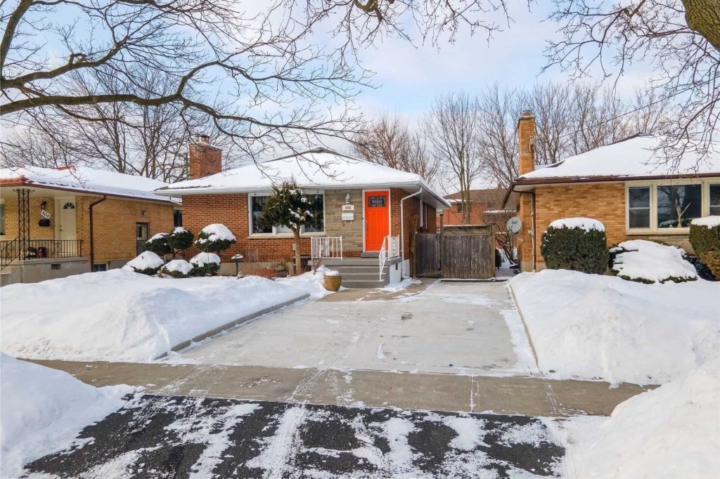3-bedroom detached home for rent in London East — 606 Ross Street (Photo 1)
