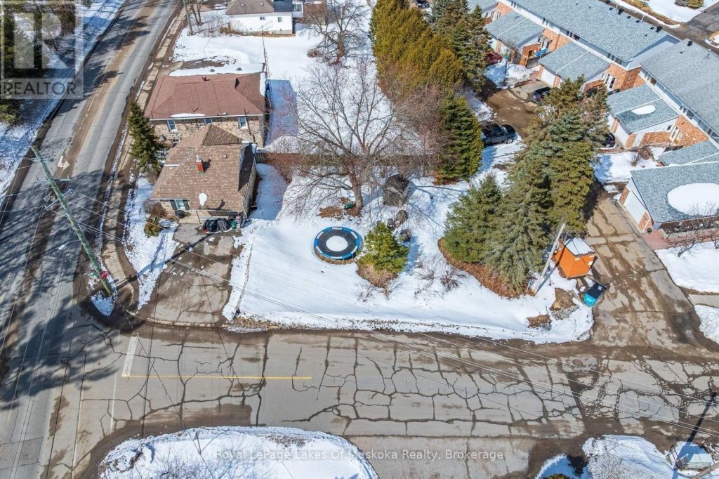 2-bedroom home for sale in Huntsville — 60 West Road West (Photo 1)
