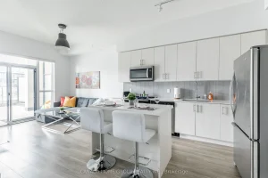 1-bedroom condo apartment for rent in Mississauga — 616 - 4055 Parkside Village Drive