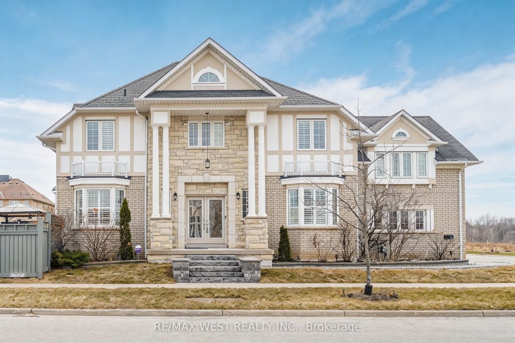 4-bedroom detached home for sale in Durham — 63 Sharplin Drive (Photo 1)