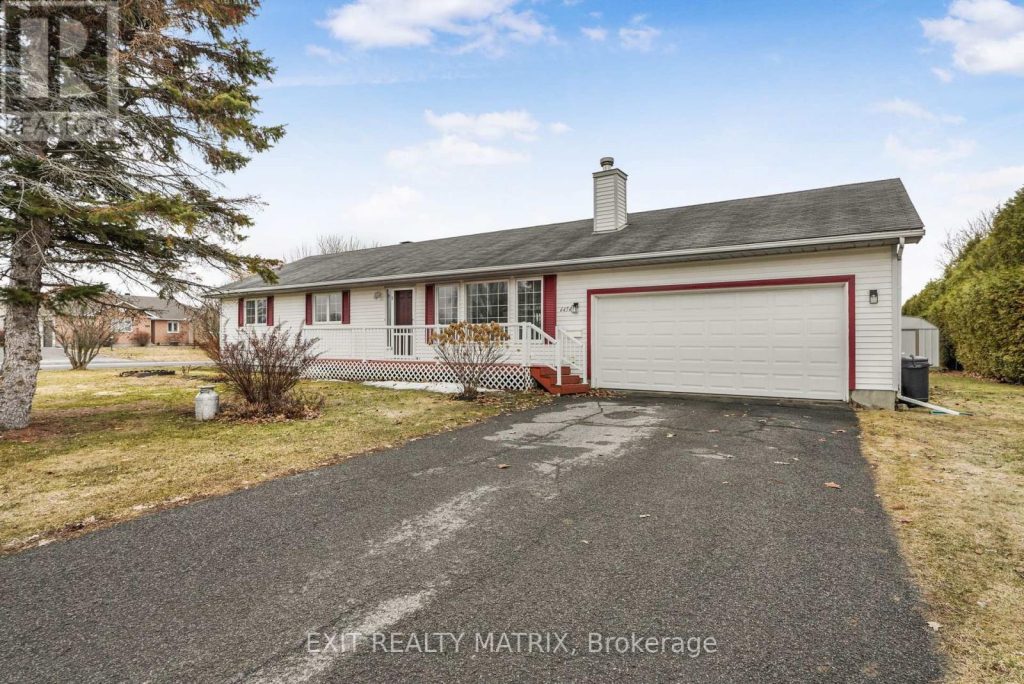 3-bedroom home for sale in Ottawa — 6454 Waterbury Lane (Photo 1)