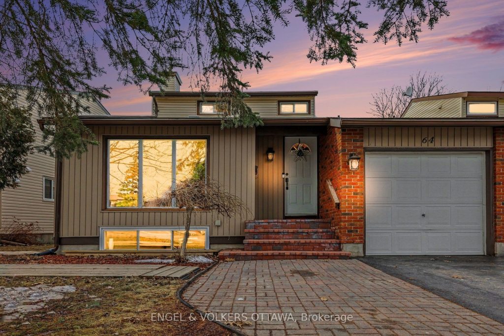 4-bedroom link home for sale in Ottawa — 64 Malvern Drive (Photo 1)