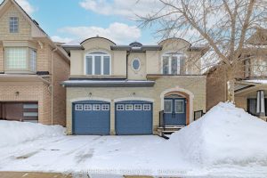 4-bedroom detached home for sale in York — 68 Albright Crescent