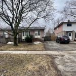 3-bedroom semi-detached home for sale in Dufferin — 68 Burbank Crescent (Photo 2)