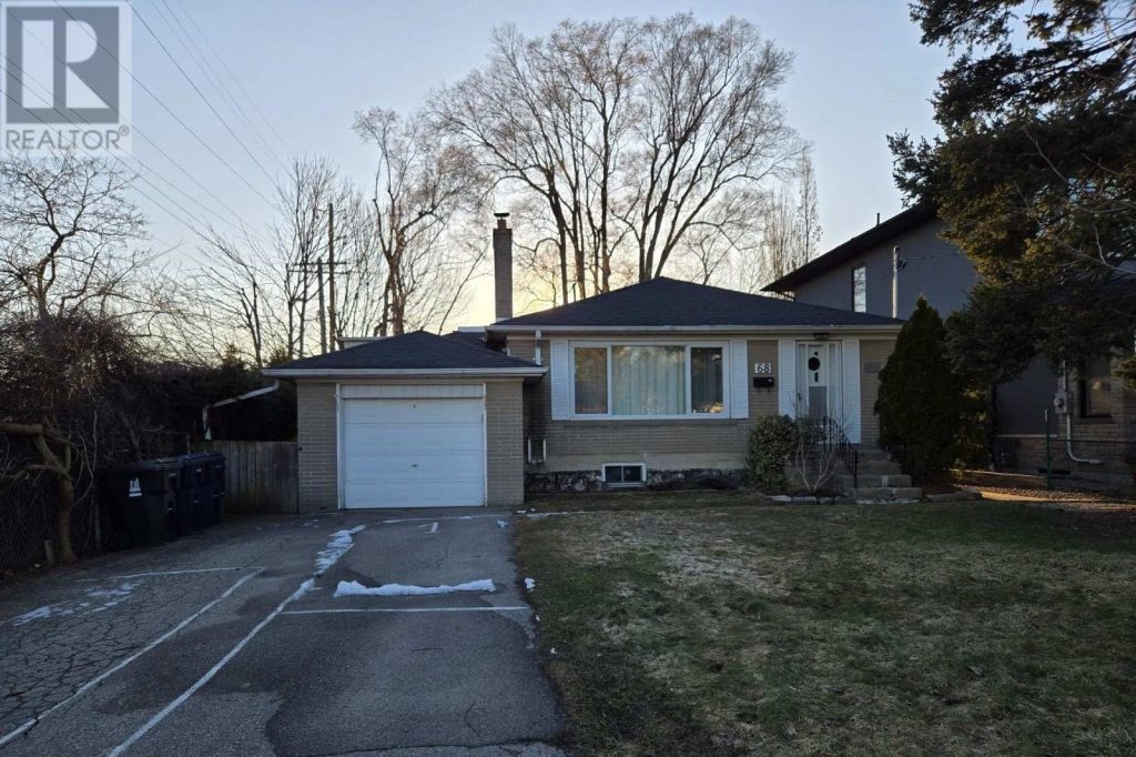 3-bedroom home for rent in Toronto — 68 Monkton Avenue (Photo 1)