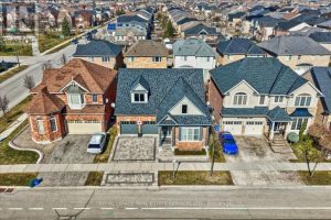 2-bedroom detached home for sale in Halton — 693 Savoline Boulevard