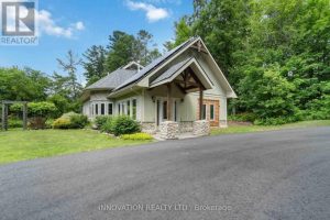 5-bedroom home for sale in Laurentian Valley — 698 Moffat Street