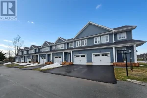3-bedroom condo townhouse for sale in Selwyn — 6 - 21 Hampton Lane