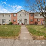 3-bedroom condo townhouse for sale in Niagara — 6 - 38 Elma Street (Photo 4)