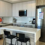 2-bedroom condo apartment for rent in Oakville — 703 - 297 Oak Walk Drive (Photo 4)
