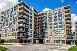 3-bedroom condo apartment for sale in Toronto — 711 - 920 Sheppard Avenue W