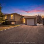 3-bedroom detached home for sale in Niagara — 7180 Freeman Street (Photo 3)