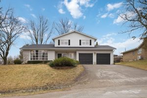 3-bedroom detached home for sale in Kawartha Lakes — 72 Beaver Ridge Drive