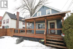 4-bedroom home for sale in Arnprior — 74 Mcgonigal Street West