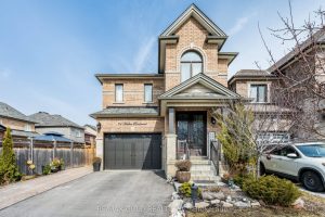 4-bedroom detached home for sale in New Tecumseth — 74 Walker Boulevard