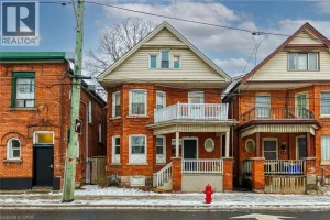 4-bedroom home for sale in Hamilton — 76 Wellington Street South