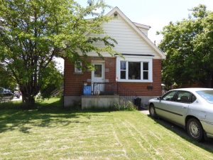 5-bedroom triplex home for sale in Hamilton — 787 Upper Gage Avenue