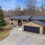 6-bedroom home for sale in Hamilton — 78 Assisi Street (Photo 3)