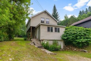 2-bedroom detached home for sale in Hastings — 78 Bridge Street E