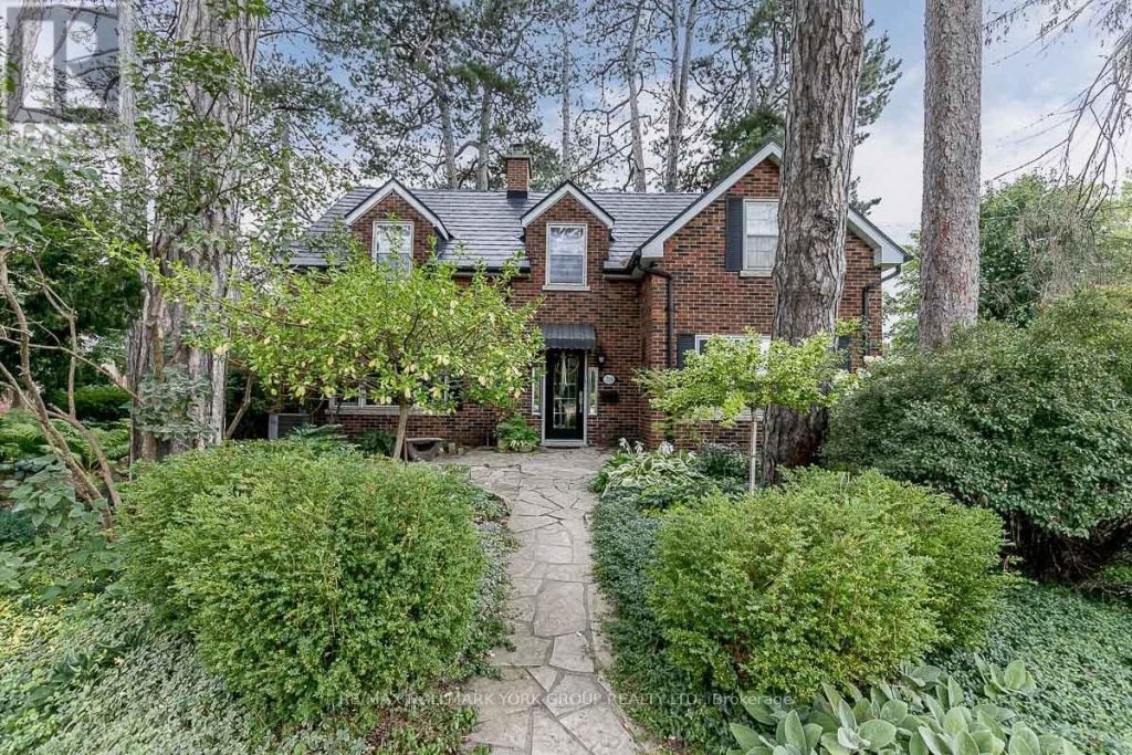5-bedroom home for sale in Aurora — 78 Wells Street (Photo 1)